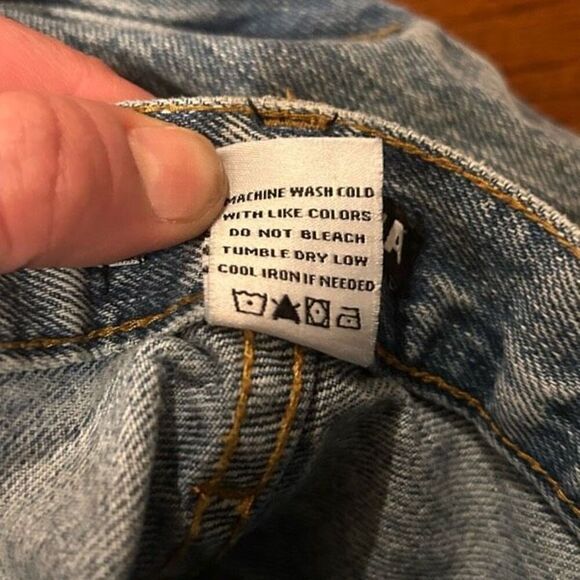 Fashion Nova Womens 13 Straight Leg Rigid Denim Jeans Blue Light Wash Button Fly - Picture 7 of 7